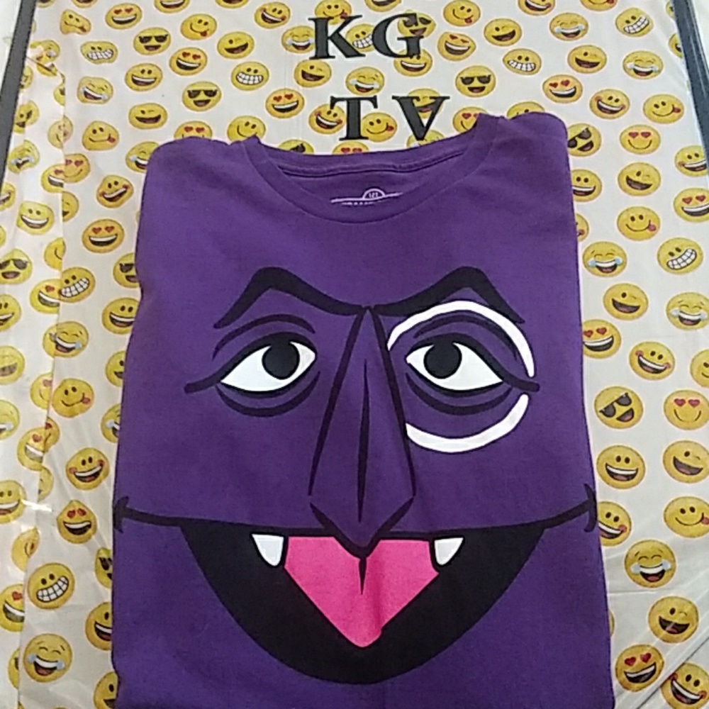 2/$15 Sesame Street tee